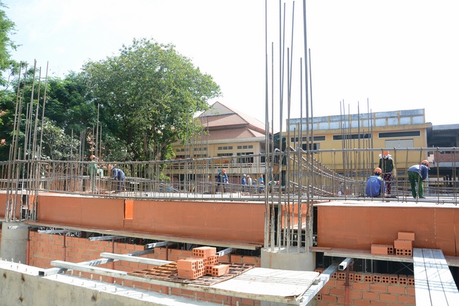 Foundation Pouring the Ground Floor of the Multifunctional Building