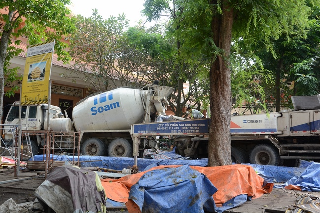 Foundation Pouring the Ground Floor of the Multifunctional Building