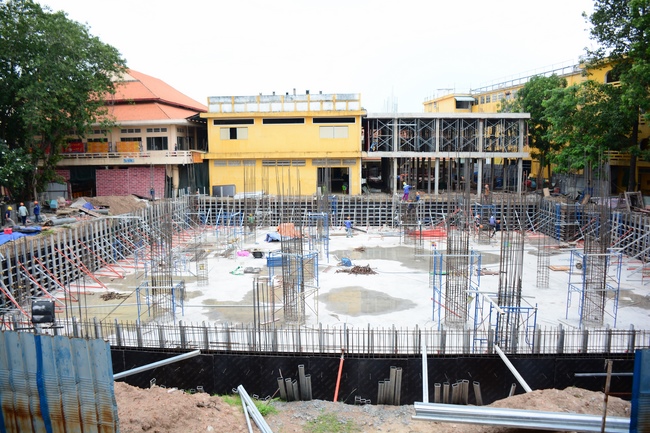 Foundation Pouring the Ground Floor of the Multifunctional Building