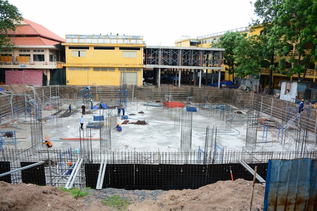 Foundation Pouring the Ground Floor of the Multifunctional Building