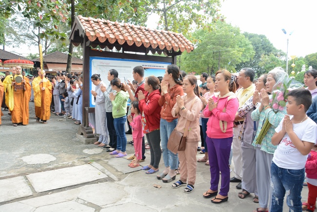 Hòa thượng Thích Minh Chơn thăm Trường hạ Hoằng Pháp