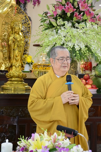 Hòa thượng Thích Minh Chơn thăm Trường hạ Hoằng Pháp