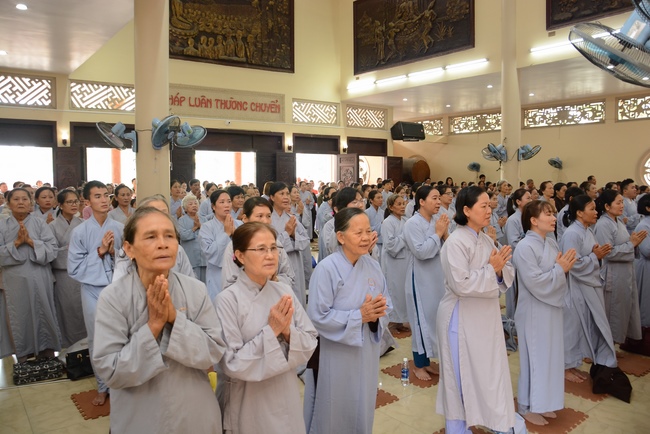 Hòa thượng Thích Minh Chơn thăm Trường hạ Hoằng Pháp