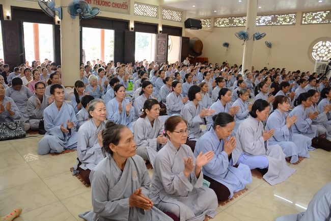 Hòa thượng Thích Minh Chơn thăm Trường hạ Hoằng Pháp