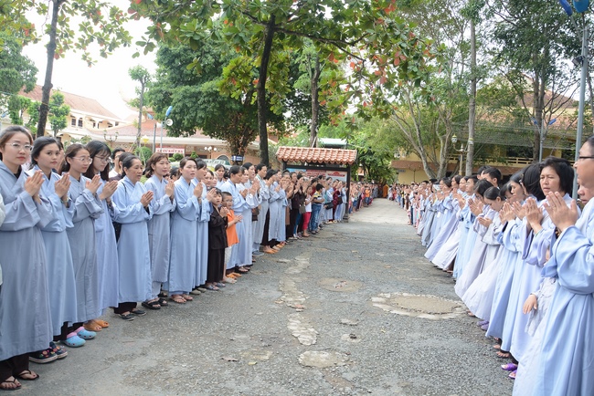 Hòa thượng Thích Minh Chơn thăm Trường hạ Hoằng Pháp