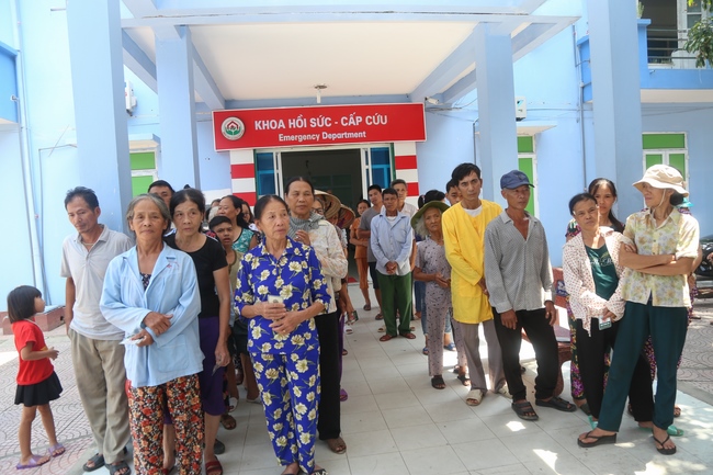 Giving vegetarian rice portions and releasing creatures at Dong Cao Pagoda - Thanh Hoa
