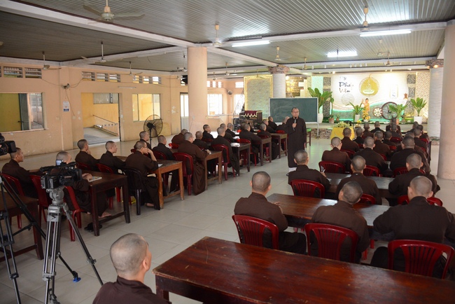 Dharma Preaching at Hoang Phap temple in the Vassavāsa 2018 by Ven. Thich Quang Thien