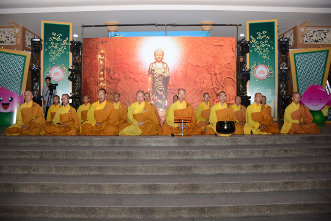 Summer Retreat on the 3rd Day: “Hey, Stranger!”