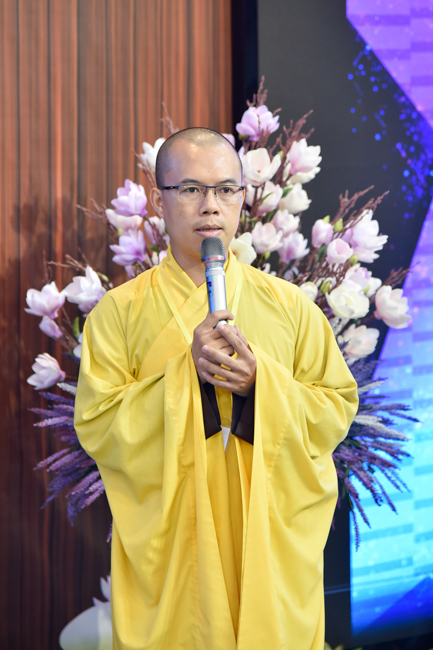 Summer Retreat on the 3rd Day: “Hey, Stranger!”