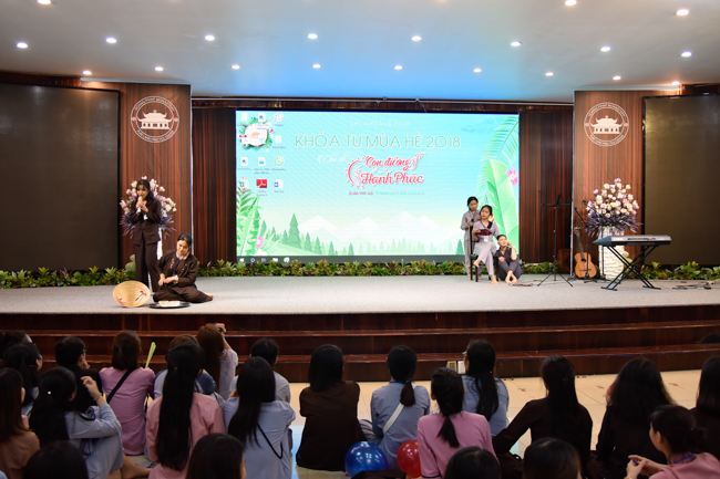 Summer Retreat on the 3rd Day: “Hey, Stranger!”