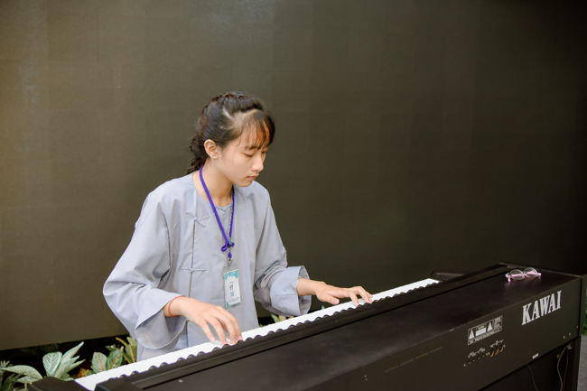 Summer Retreat on the 3rd Day: “Hey, Stranger!”