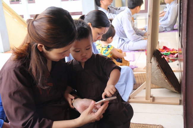 The retreat of a Peace and contentment Day at Hoa Phuc Pagoda – Hanoi