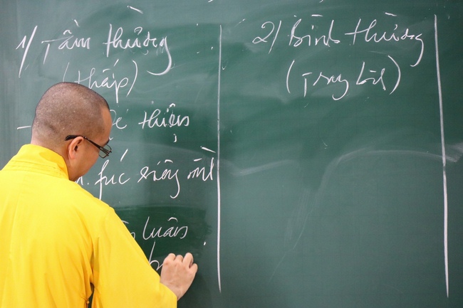 The retreat of a Peace and contentment Day at Hoa Phuc Pagoda – Hanoi