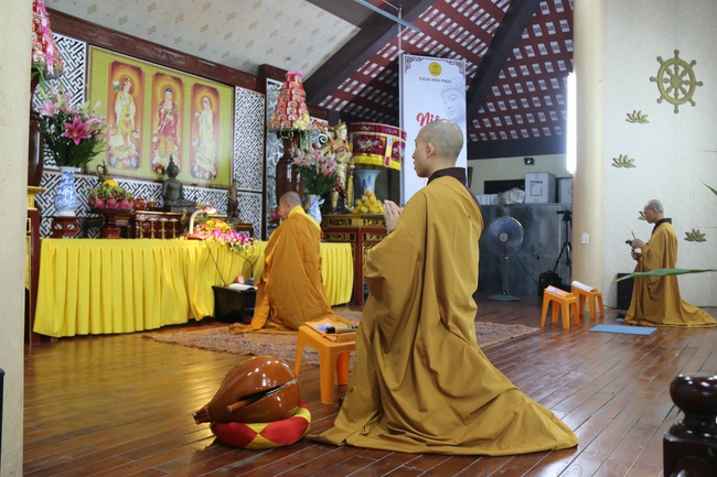The retreat of a Peace and contentment Day at Hoa Phuc Pagoda – Hanoi