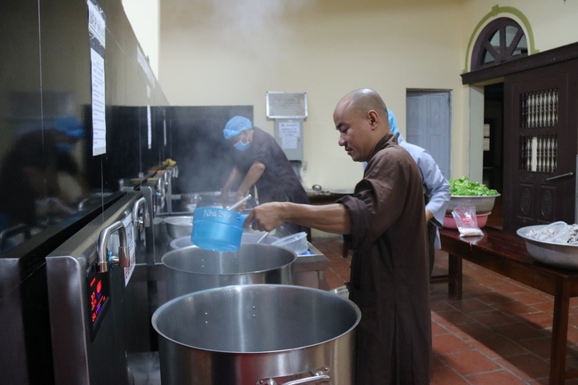 The retreat of a Peace and contentment Day at Hoa Phuc Pagoda – Hanoi