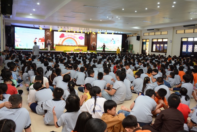 The Kid’s Playground “Coming to the Buddha”