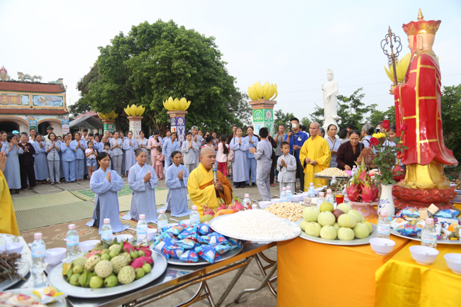 Celebrating a requiem and preparation of Ullambana ceremony in 2018 at Dong Cao Pagoda - Thanh Hoa