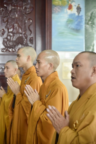 Pravārana Ceremony in Hoc Mon