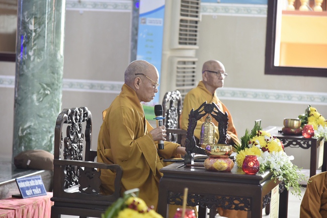 Pravārana Ceremony in Hoc Mon