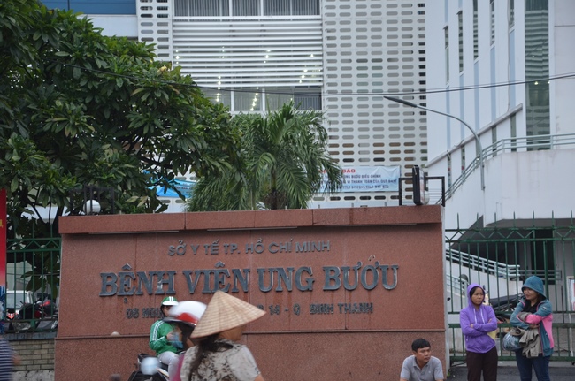 Gifts to the Oncology Hospital in Ho Chi Minh City