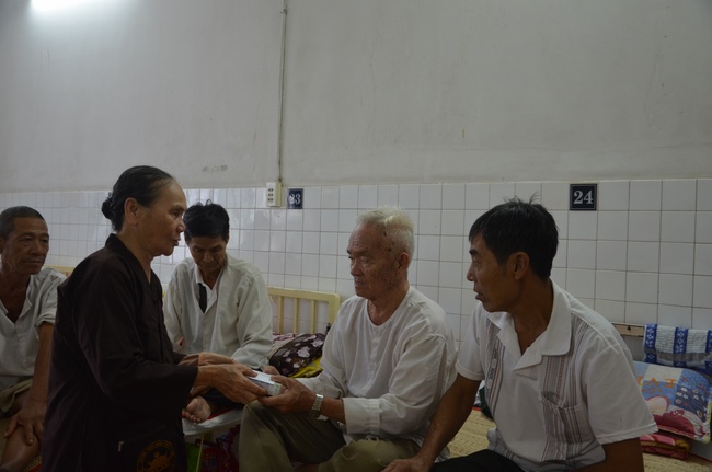 Gifts to the Oncology Hospital in Ho Chi Minh City