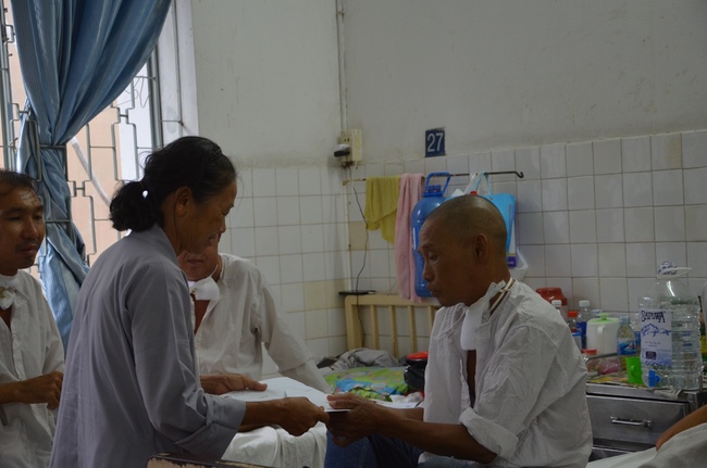 Gifts to the Oncology Hospital in Ho Chi Minh City