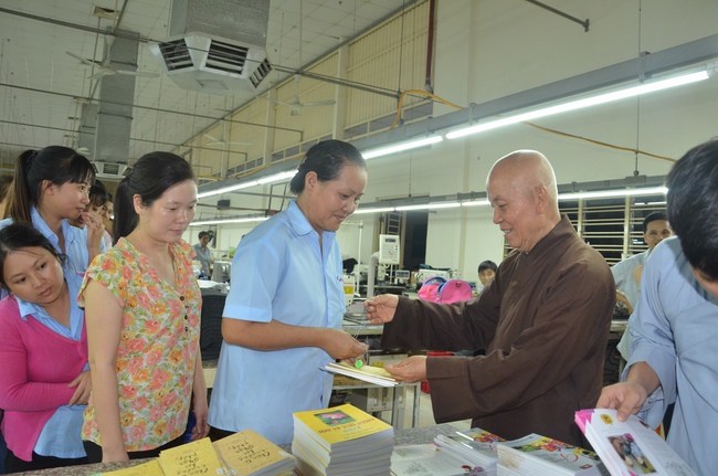 Gifts to the Oncology Hospital in Ho Chi Minh City