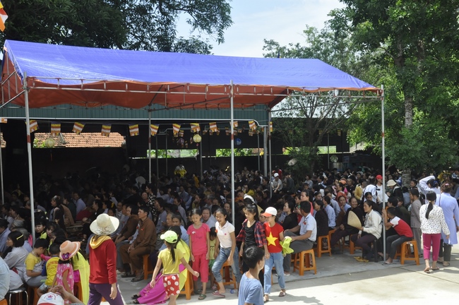 Ullambana Ceremony at Can Mon pagoda – Nghe An Province