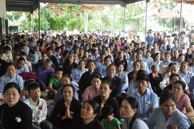 Ullambana Ceremony at Can Mon pagoda – Nghe An Province