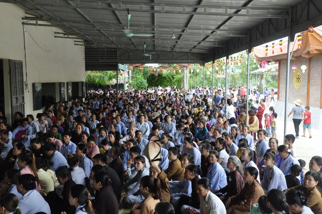 Ullambana Ceremony at Can Mon pagoda – Nghe An Province