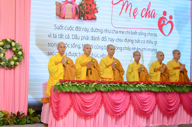 Hơn 20 ngàn người tham dự Đại lễ Vu Lan Báo Hiếu 2018