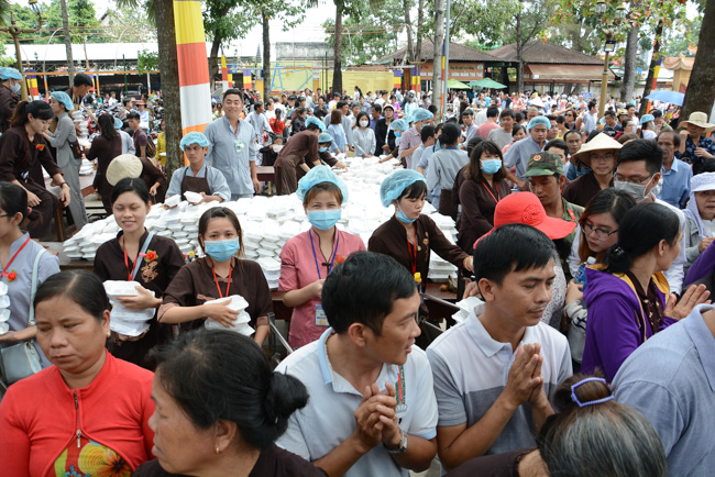 Hơn 20 ngàn người tham dự Đại lễ Vu Lan Báo Hiếu 2018