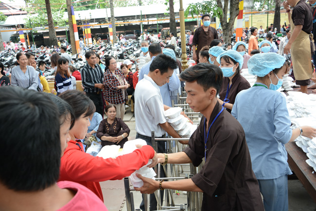 Hơn 20 ngàn người tham dự Đại lễ Vu Lan Báo Hiếu 2018