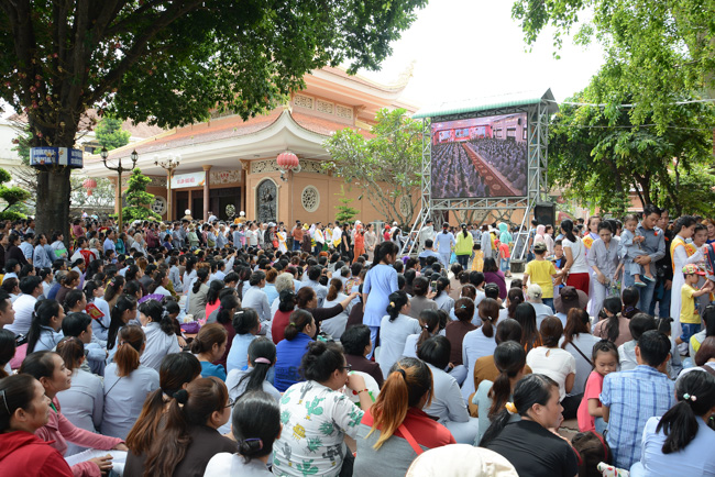 Hơn 20 ngàn người tham dự Đại lễ Vu Lan Báo Hiếu 2018