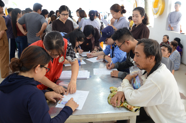 Hiến máu nhân đạo