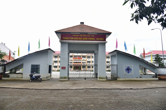 Chia sẻ đạo lý tại khu quân sự Hòa An, đại học FPT Cần Thơ