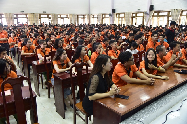 Chia sẻ đạo lý tại khu quân sự Hòa An, đại học FPT Cần Thơ