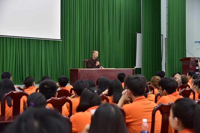 Chia sẻ đạo lý tại khu quân sự Hòa An, đại học FPT Cần Thơ