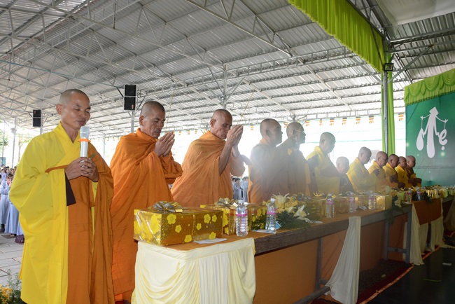 Ullambana Ceremony at Cambodia Hoang Phap Pagoda