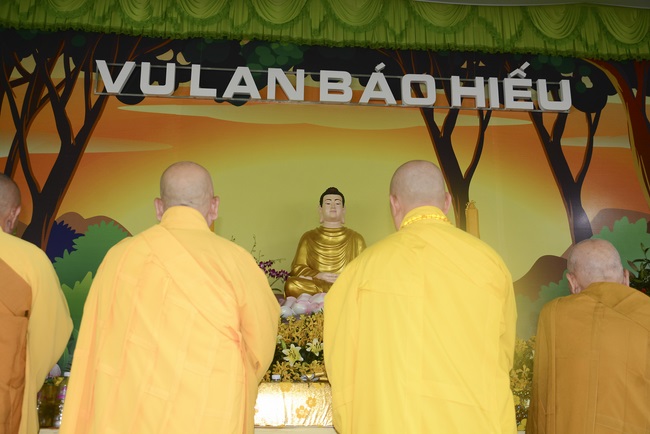 Ullambana Ceremony at Cambodia Hoang Phap Pagoda