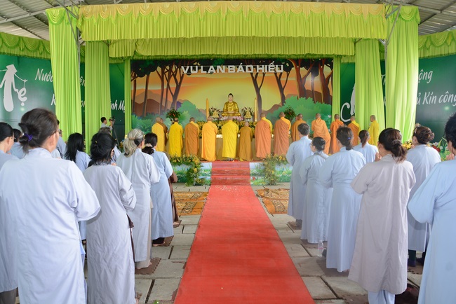 Ullambana Ceremony at Cambodia Hoang Phap Pagoda