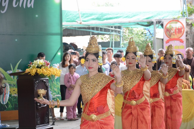 Ullambana Ceremony at Cambodia Hoang Phap Pagoda