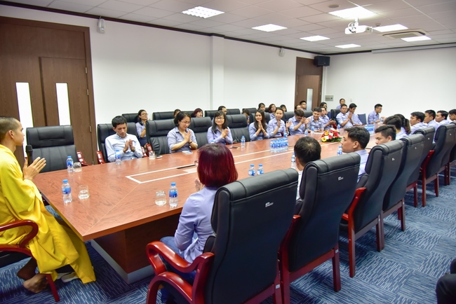 SHARING DHARMA TALK TO THE BIDV BANK STAFFS