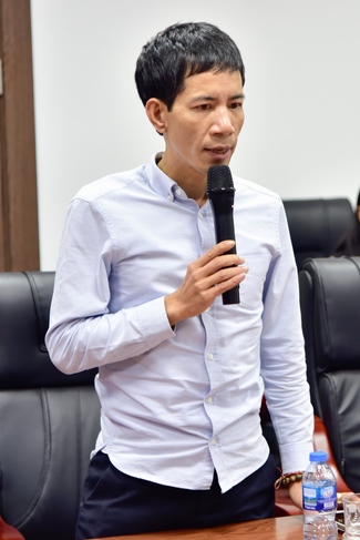 SHARING DHARMA TALK TO THE BIDV BANK STAFFS