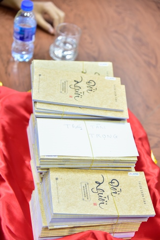 SHARING DHARMA TALK TO THE BIDV BANK STAFFS