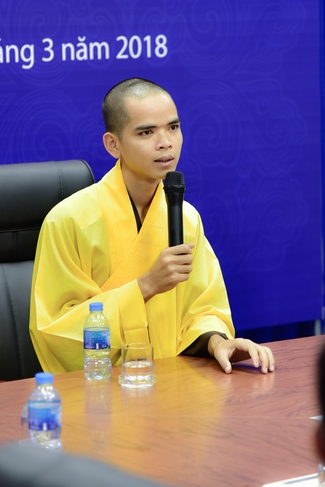 SHARING DHARMA TALK TO THE BIDV BANK STAFFS