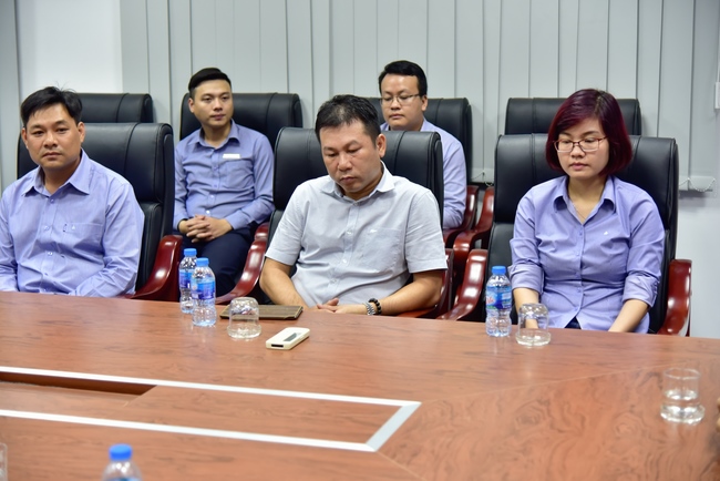 SHARING DHARMA TALK TO THE BIDV BANK STAFFS