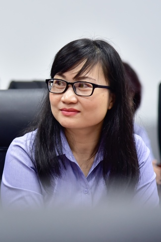 SHARING DHARMA TALK TO THE BIDV BANK STAFFS