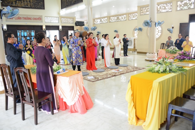 Buddhist Wedding Ceremony