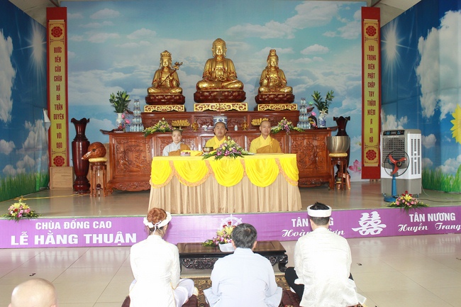 The wedding ceremony at Dong Cao – Thanh Hoa province.